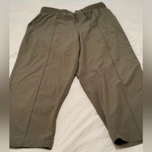 Women’s On-34th Green Pants, Drawstring Waist, Recycled Polyester Size L